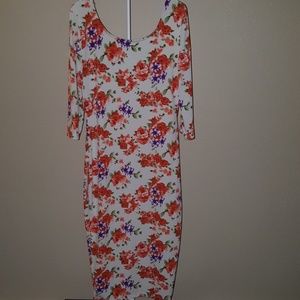 🌹NWOT Floral bodycon dress L🌹